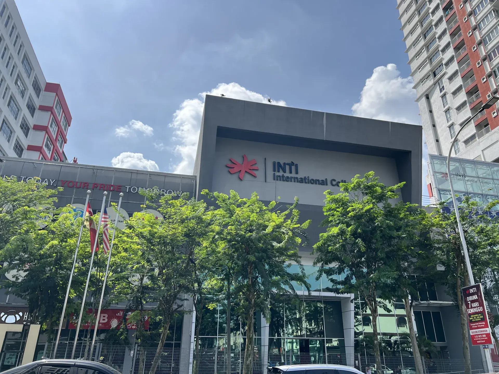 INTI International College